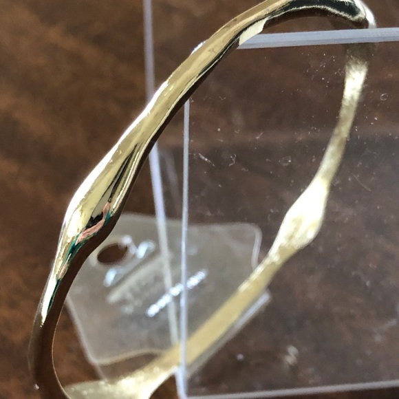 NWT Icon Collection hammered gold tone gloss bangle bracelet - Picture 5 of 11